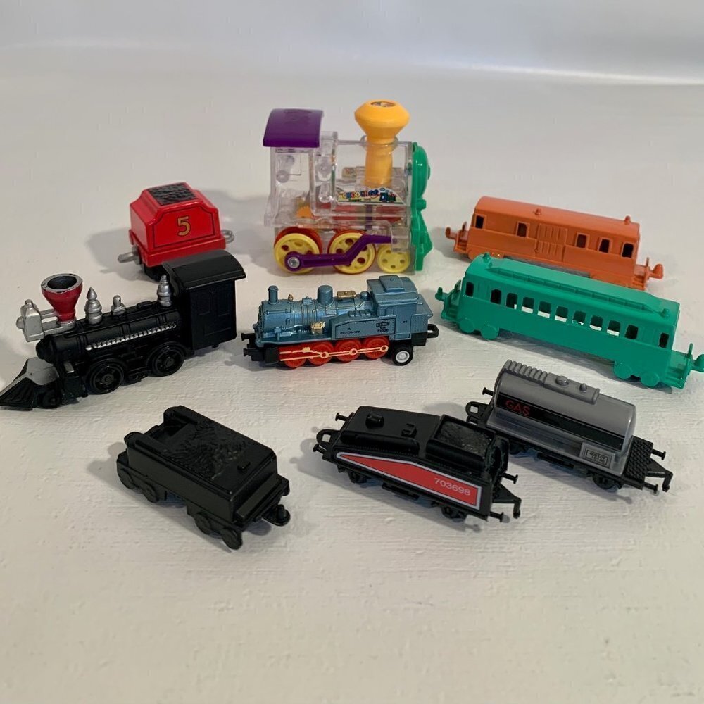 Toy Train Engines Mixed Lot Of 9 Cast Iron Locomotive Engine Passenger Coal Soma